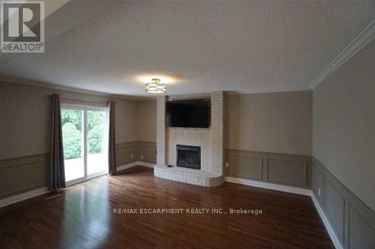 Photo 3 of 1624 Gallant Drive, Mississauga ON