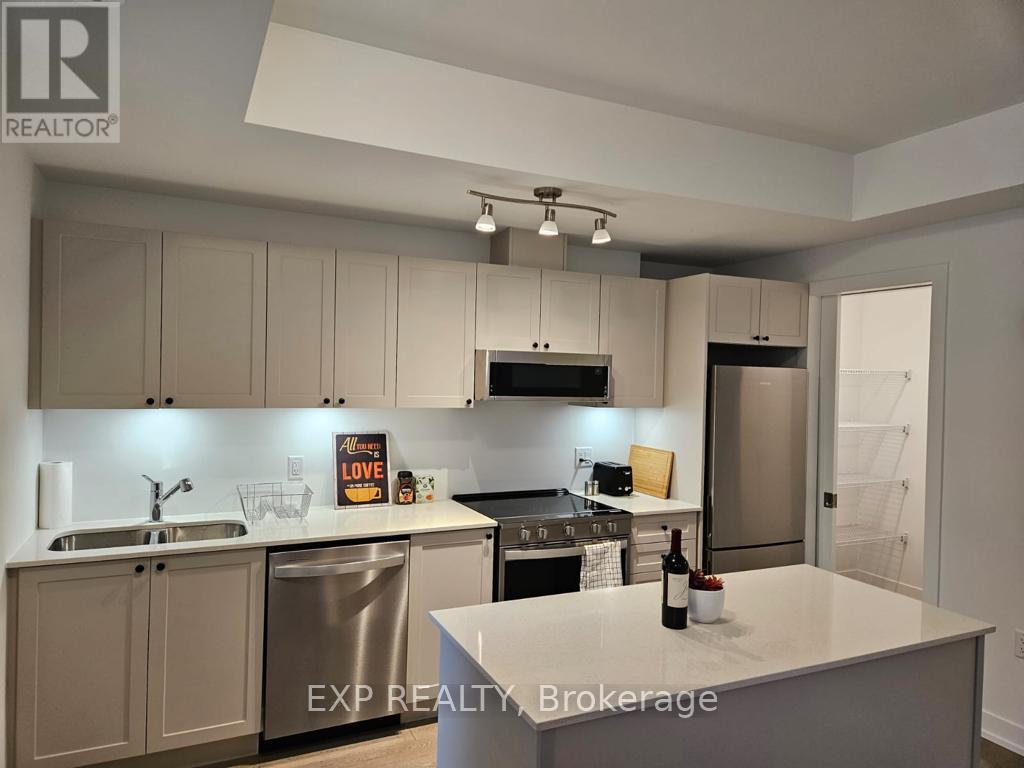 Photo 3 of 128 1062 Douglas Mccurdy Common, Mississauga ON