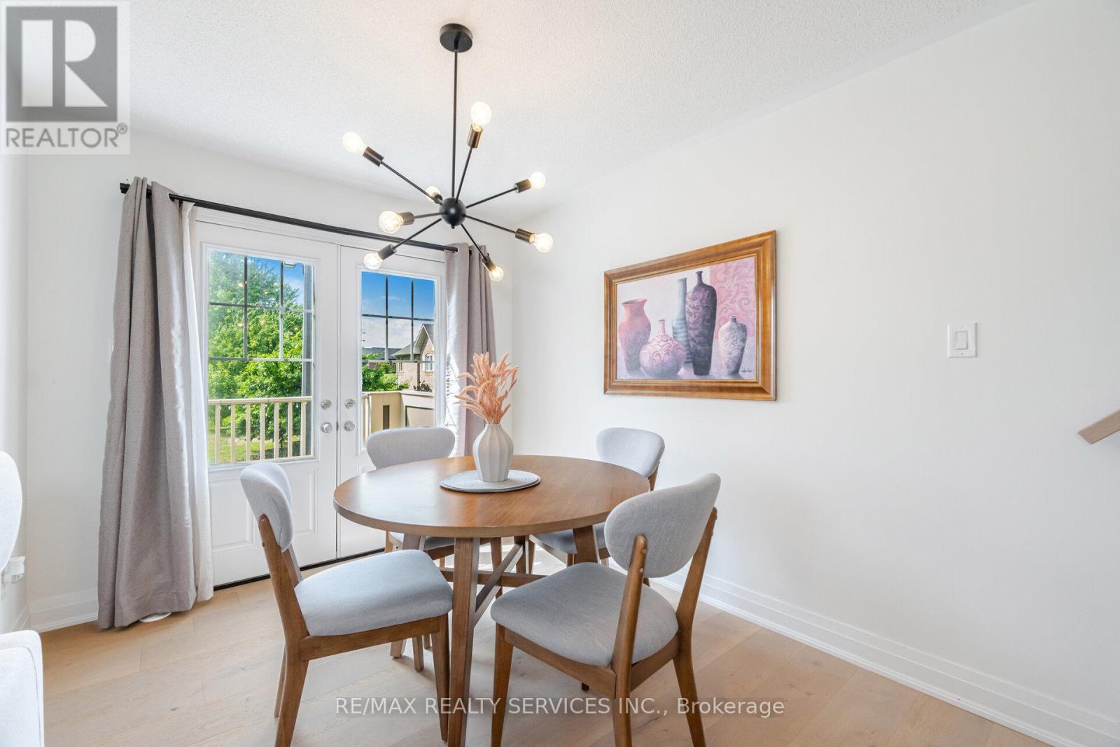 Photo 23 of 900 Brassard Circle, Milton ON