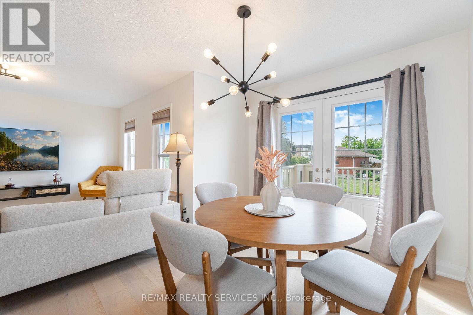 Photo 29 of 900 Brassard Circle, Milton ON