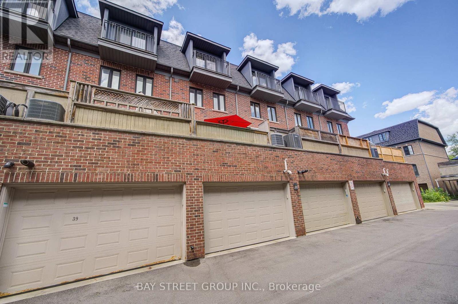 Photo 47 of 37 Lobo Mews, Toronto ON