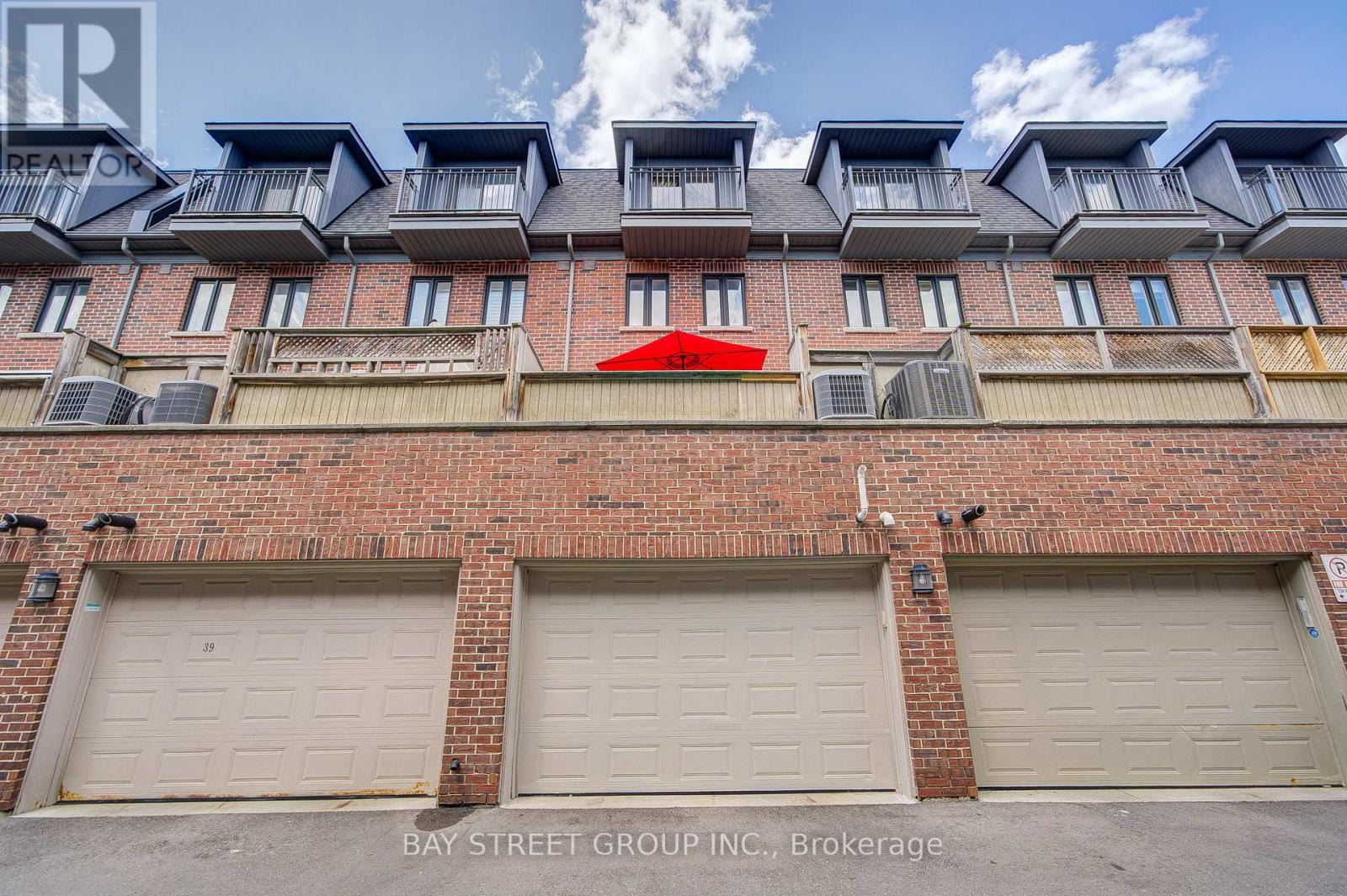 Photo 48 of 37 Lobo Mews, Toronto ON