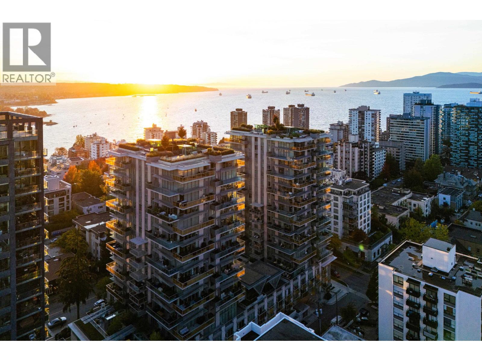 Photo 1 of 405 1365 Davie Street, Vancouver BC