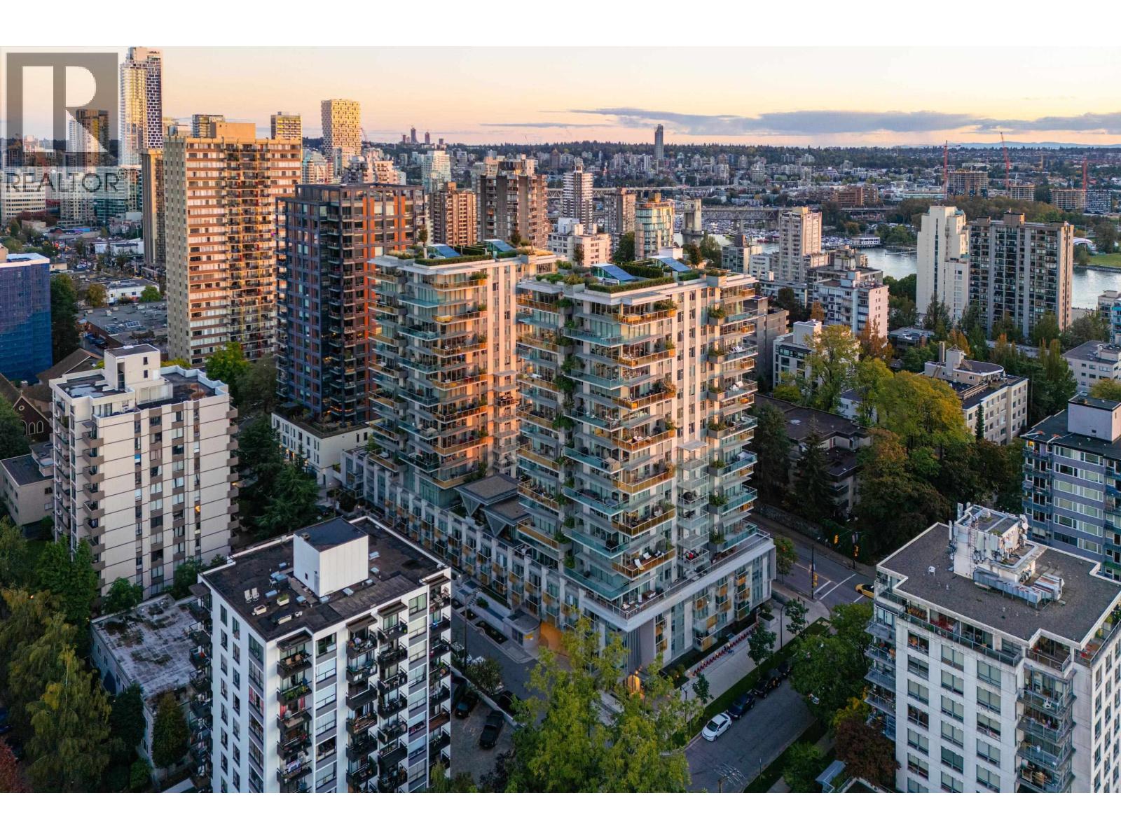 Photo 32 of 405 1365 Davie Street, Vancouver BC