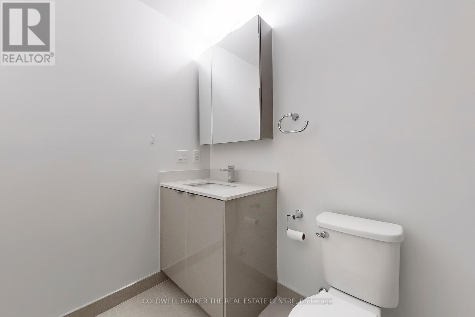 Photo 27 of 827 100 Eagle Rock Way N, Vaughan ON