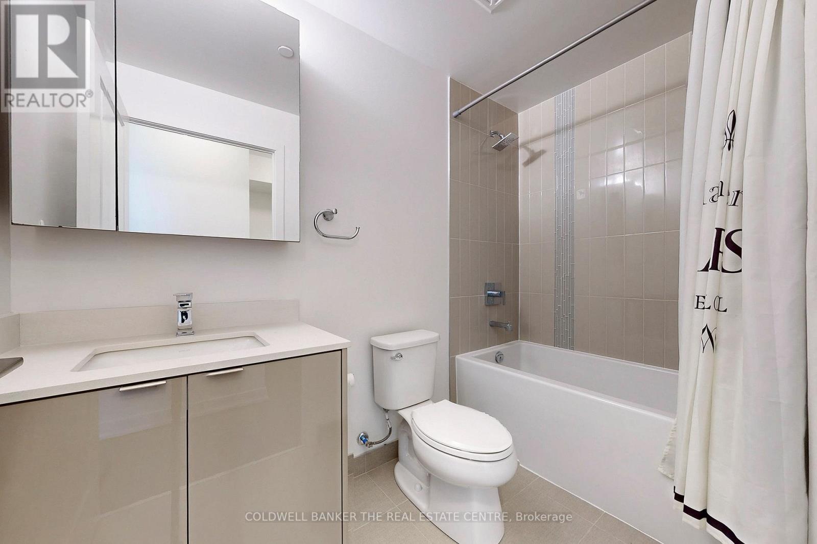 Photo 26 of 827 100 Eagle Rock Way N, Vaughan ON
