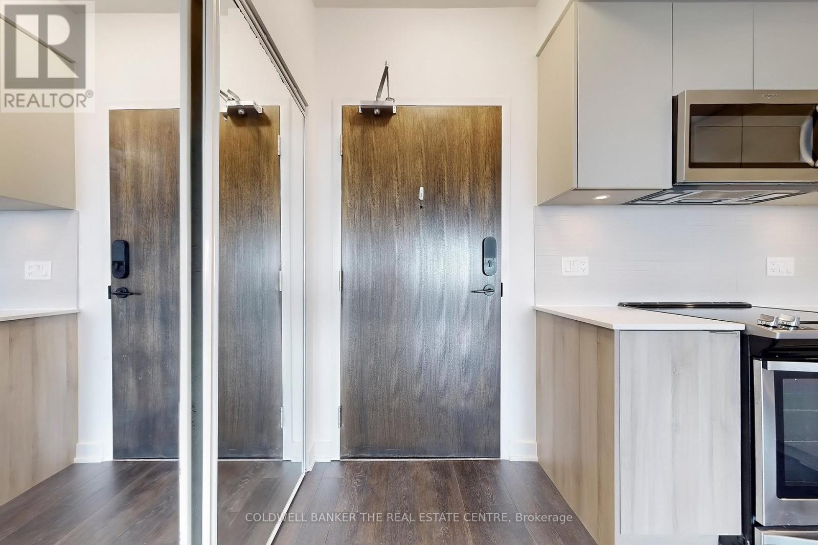 Photo 29 of 827 100 Eagle Rock Way N, Vaughan ON