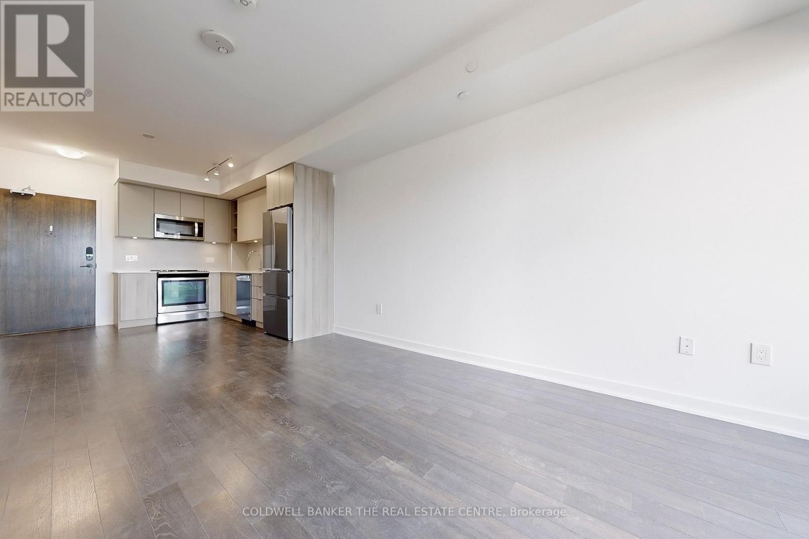 Photo 18 of 827 100 Eagle Rock Way N, Vaughan ON