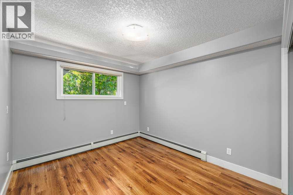 Single Family House for Sale in    Avenue NE Crescent Heights Calgary 