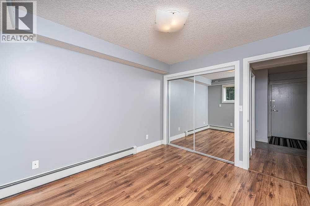 Single Family House for Sale in    Avenue NE Crescent Heights Calgary 