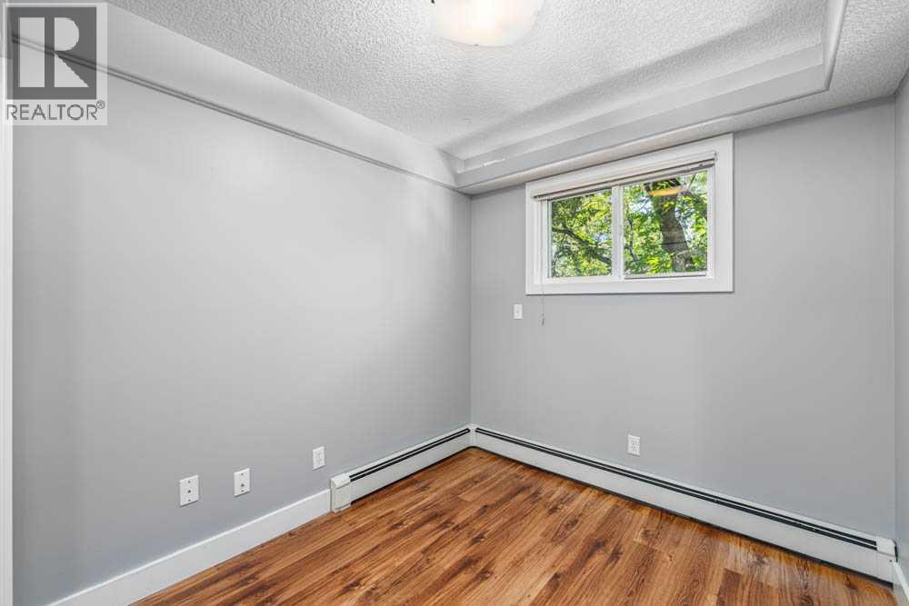 Single Family House for Sale in    Avenue NE Crescent Heights Calgary 