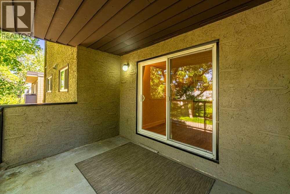 Single Family House for Sale in    Avenue NE Crescent Heights Calgary 