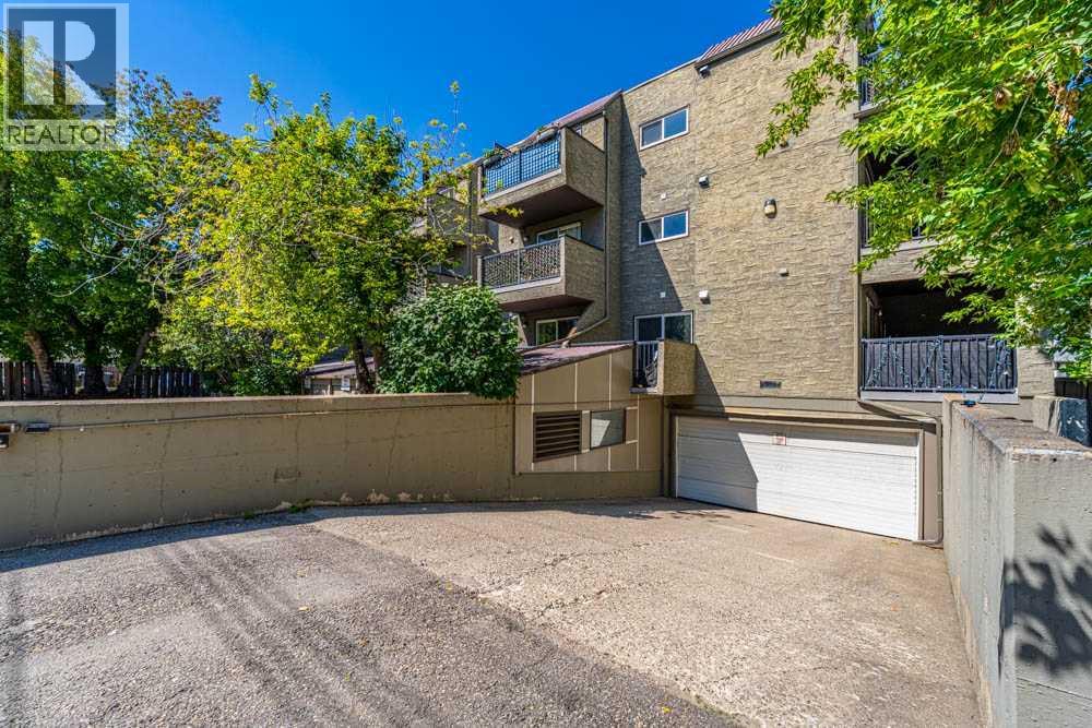 Single Family House for Sale in    Avenue NE Crescent Heights Calgary 