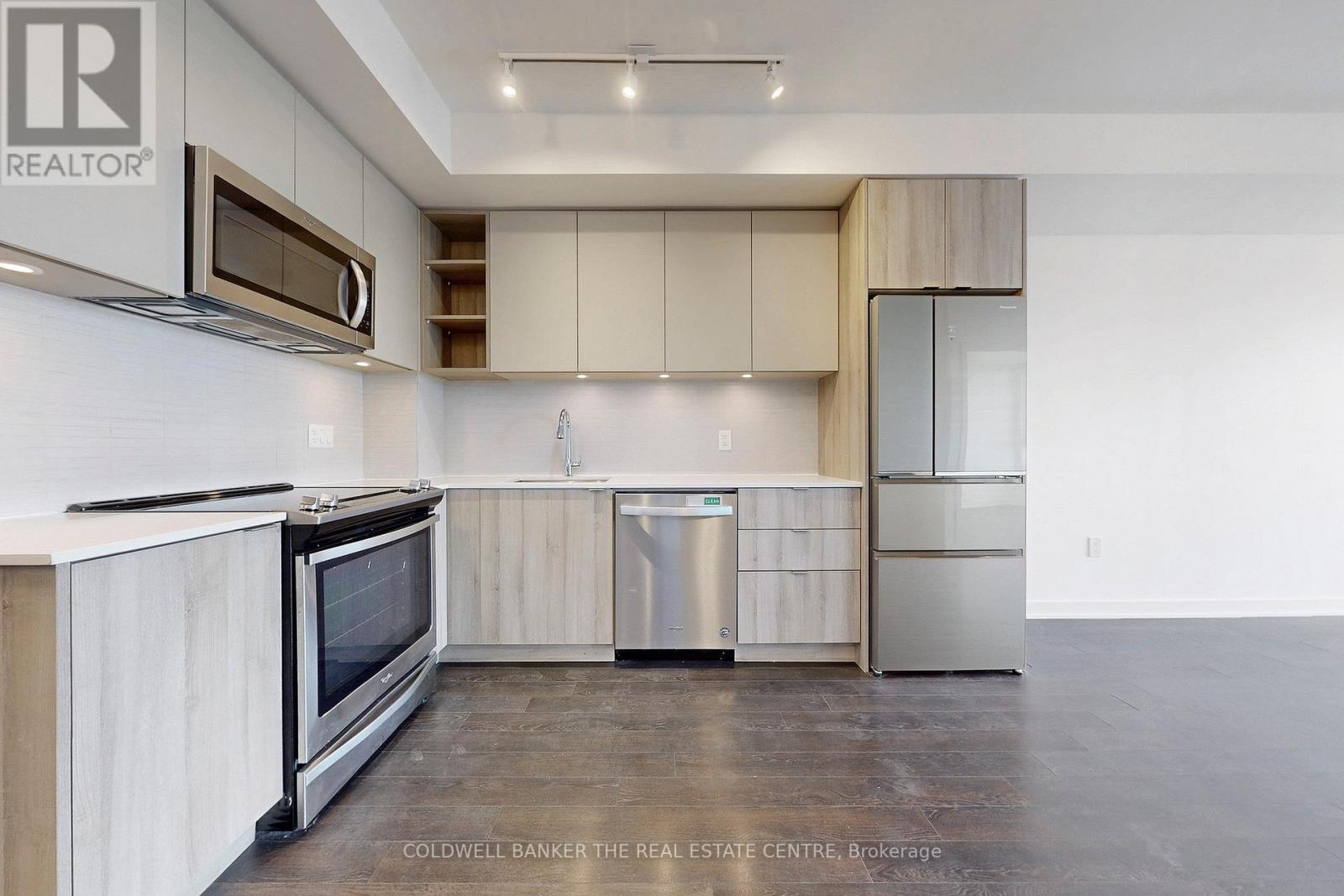 Photo 20 of 827 100 Eagle Rock Way N, Vaughan ON