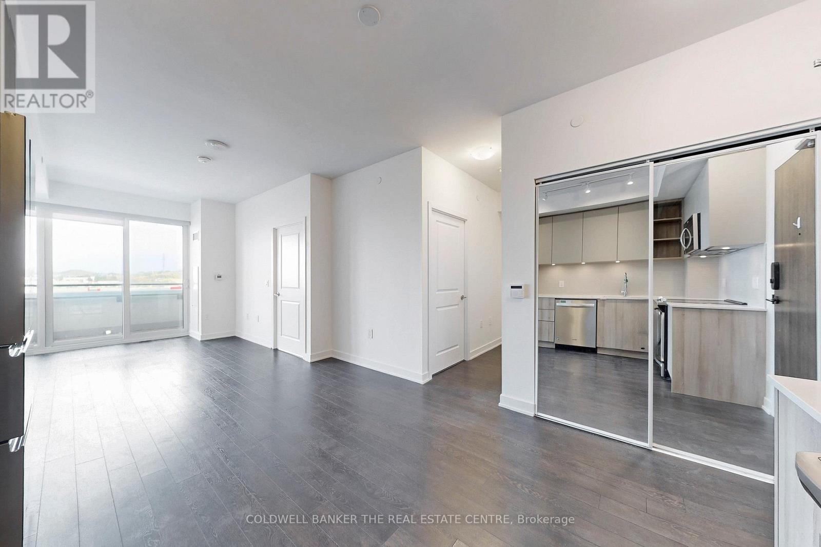 Photo 21 of 827 100 Eagle Rock Way N, Vaughan ON