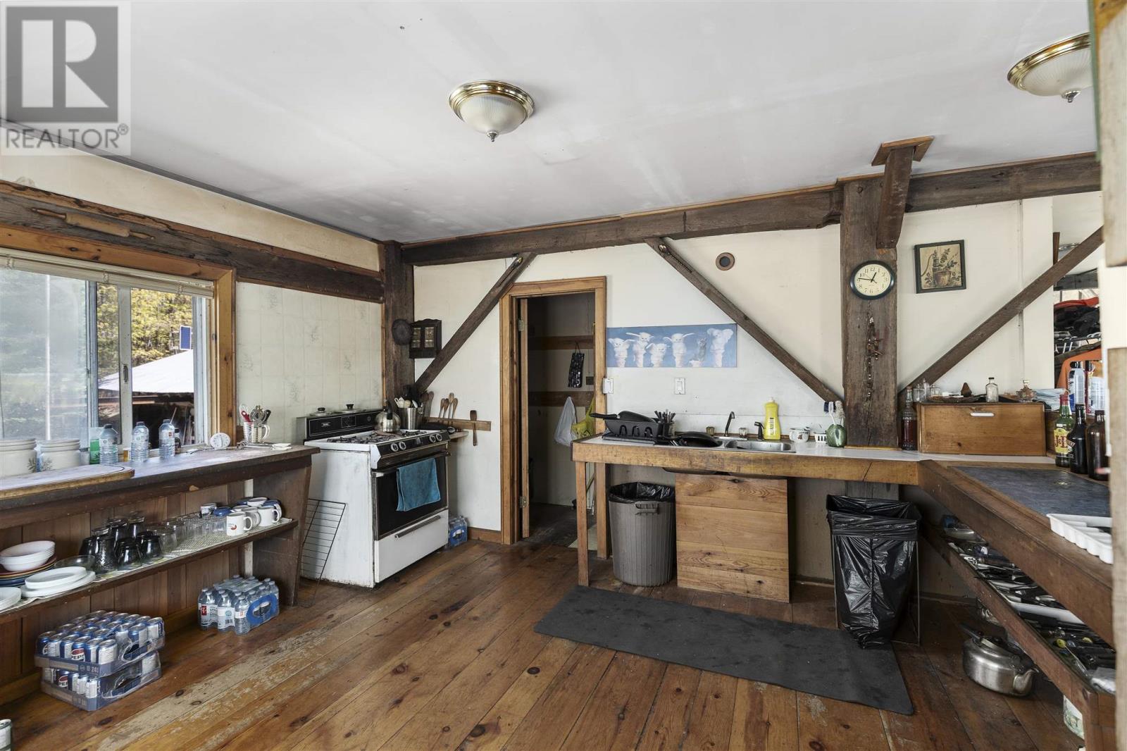 Photo 11 of 351 Lake Hope Rd, Blind River ON