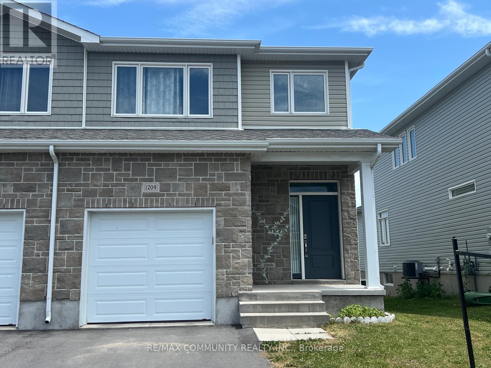 Photo 13 of 1209 Max Crescent, Kingston ON