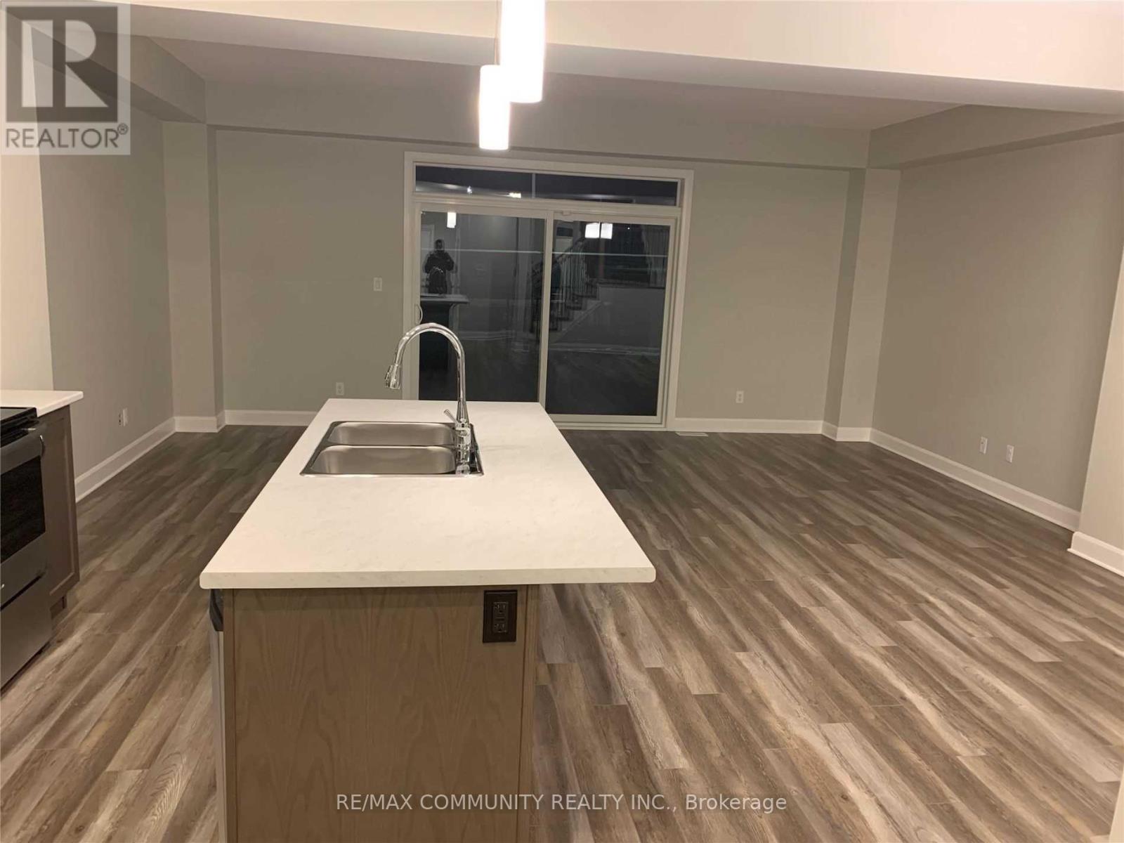 Photo 15 of 1209 Max Crescent, Kingston ON
