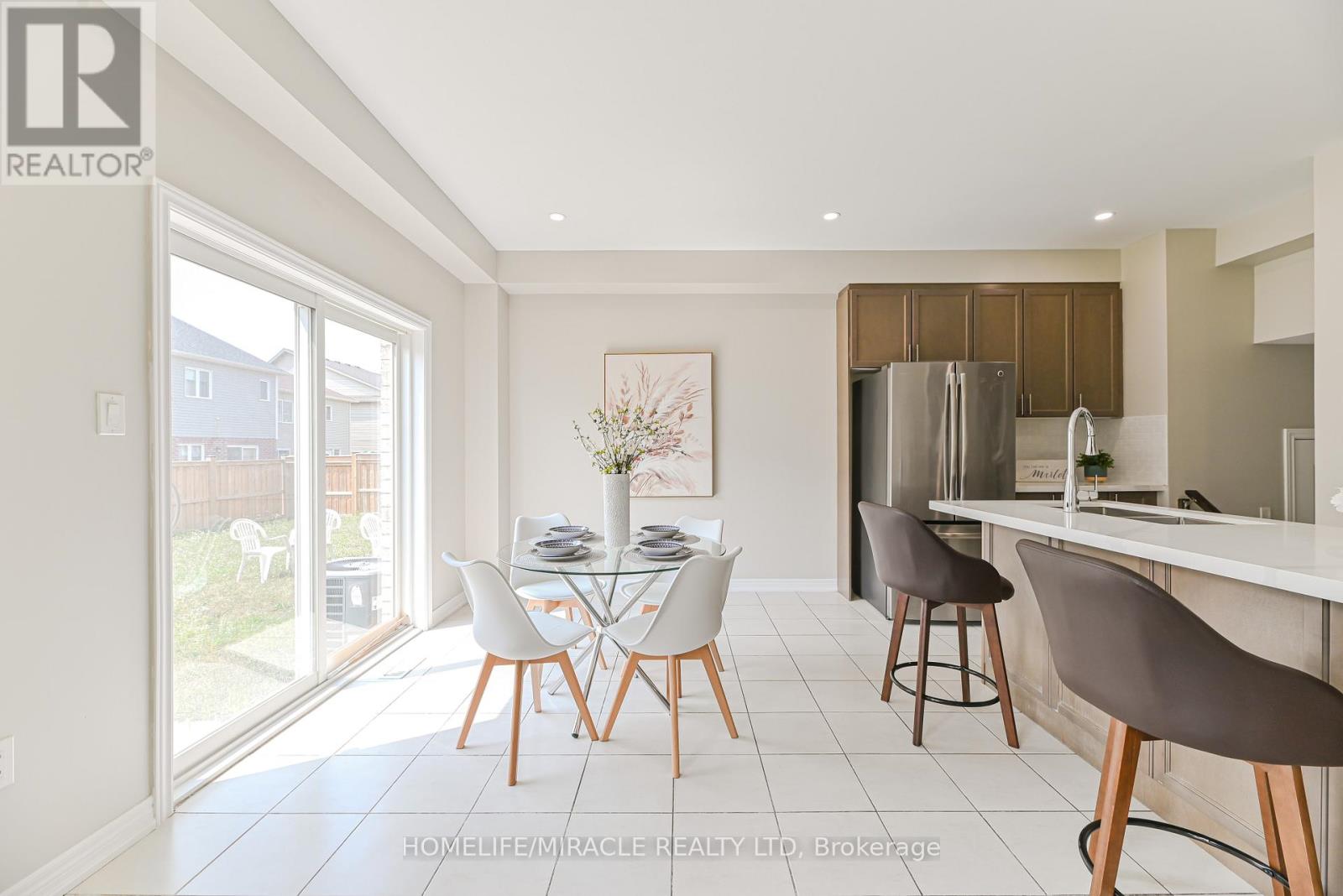 Photo 15 of 24 Weatherall Avenue, Cambridge ON