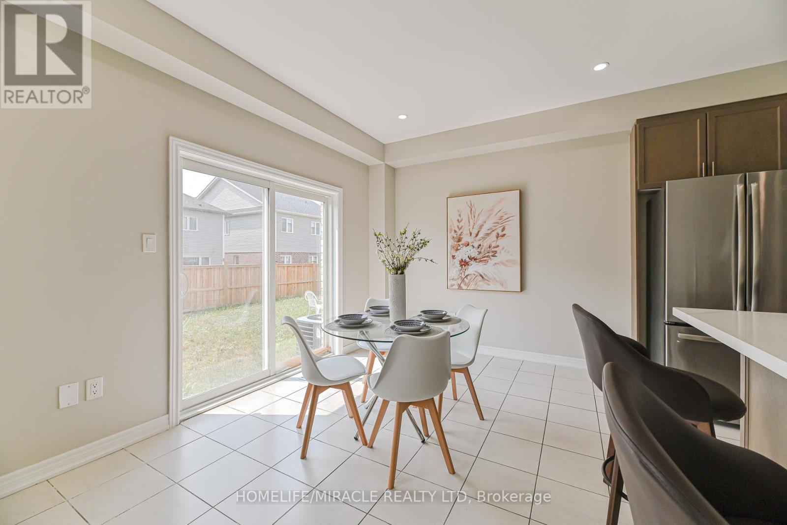 Photo 16 of 24 Weatherall Avenue, Cambridge ON