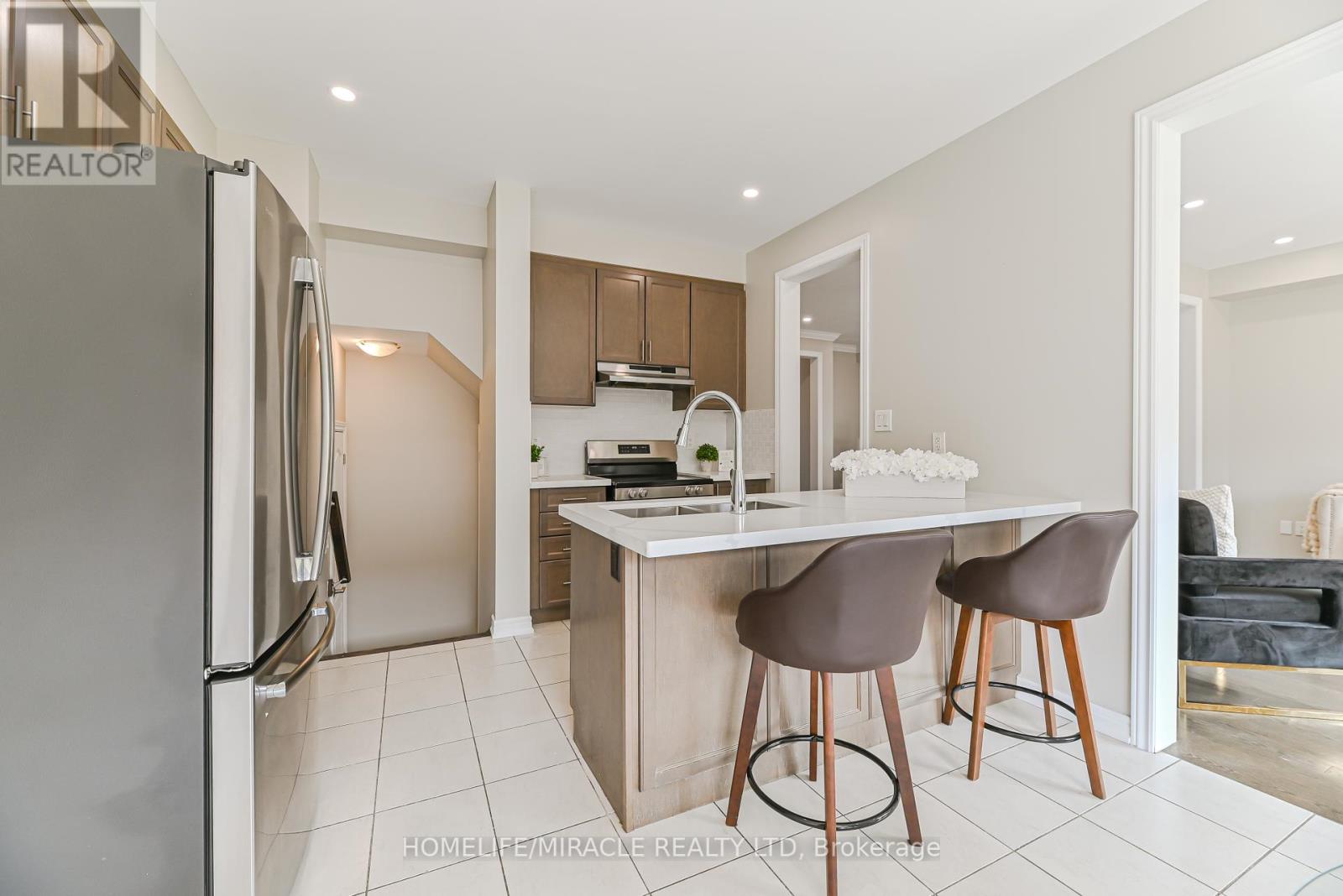 Photo 20 of 24 Weatherall Avenue, Cambridge ON