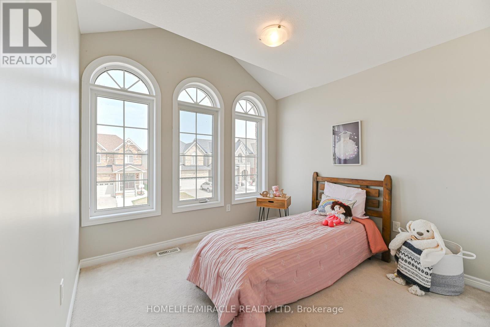 Photo 31 of 24 Weatherall Avenue, Cambridge ON