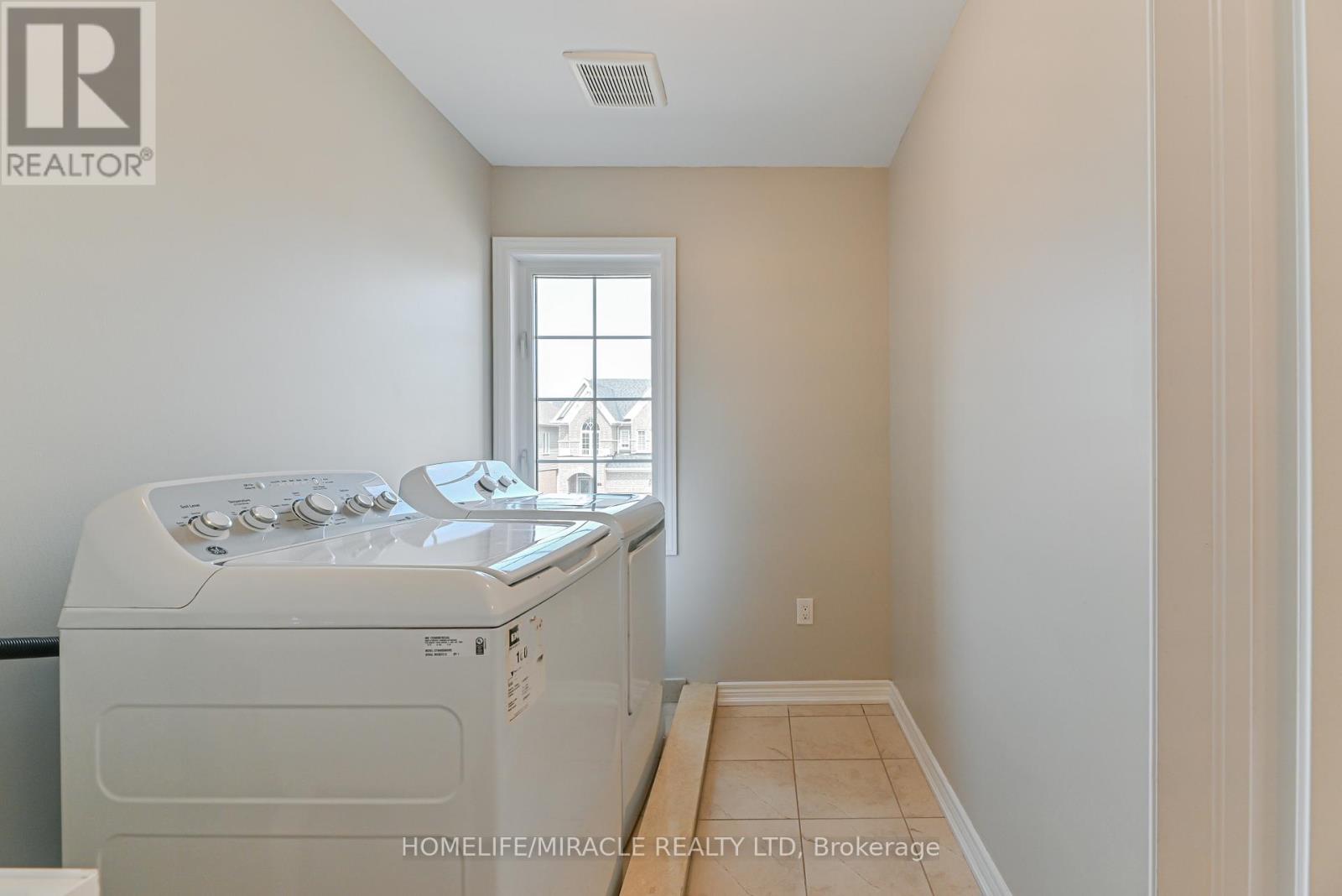 Photo 35 of 24 Weatherall Avenue, Cambridge ON