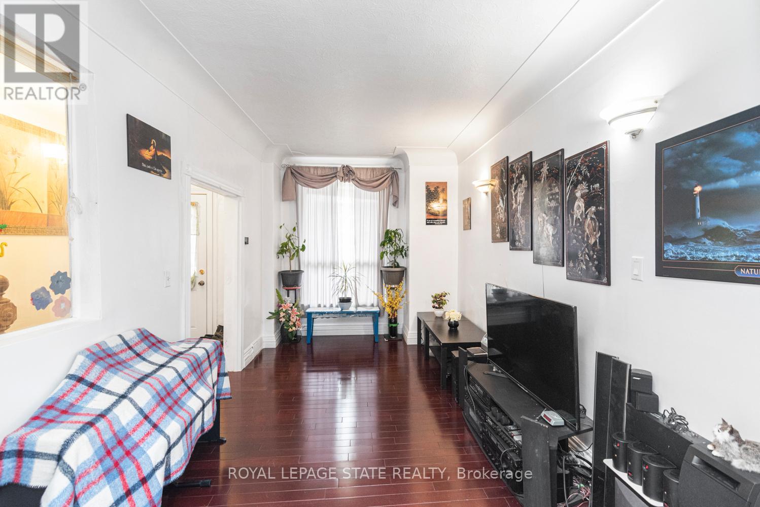 Photo 11 of 47 Clyde Street, Hamilton ON