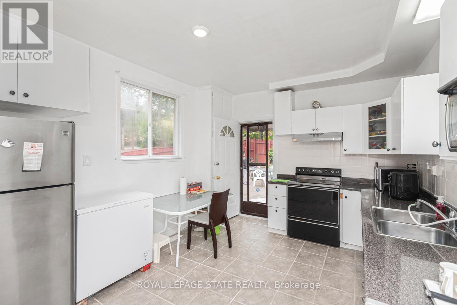 Photo 33 of 47 Clyde Street, Hamilton ON
