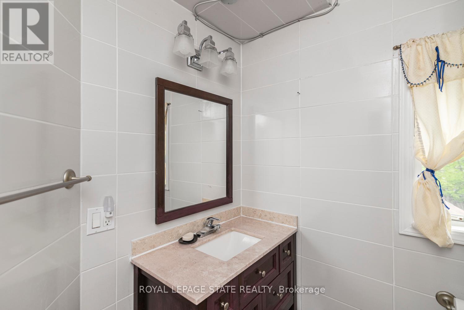 Photo 8 of 47 Clyde Street, Hamilton ON