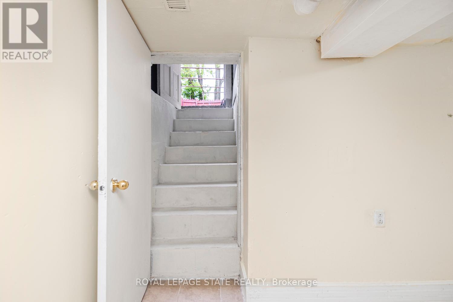 Photo 1 of 47 Clyde Street, Hamilton ON
