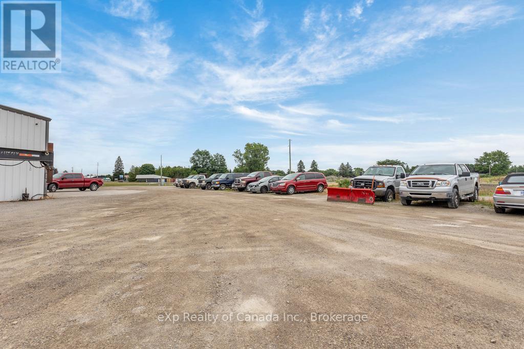 Photo 6 of 17 Arnold Sayeau Drive, Norfolk ON