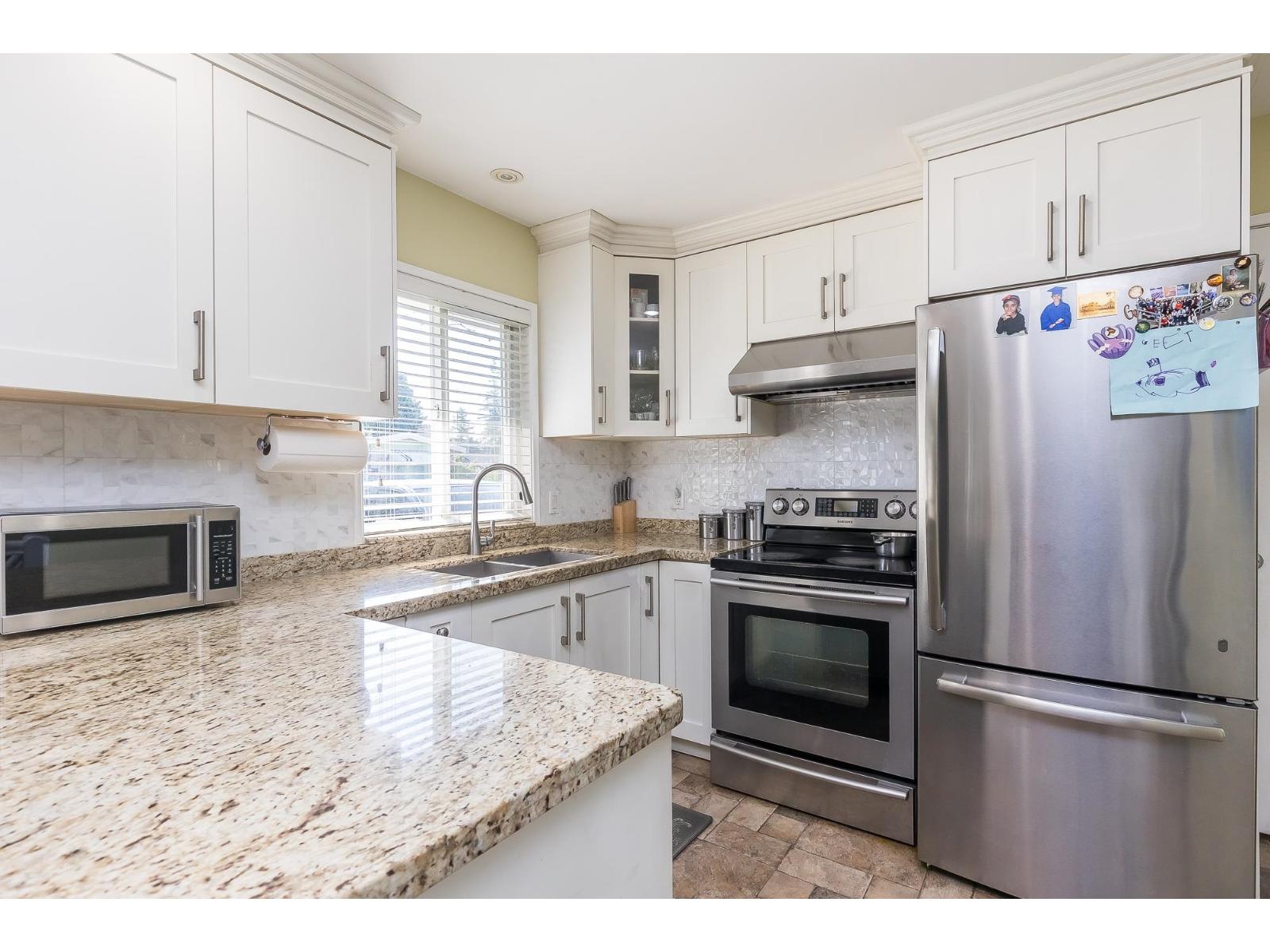 Photo 8 of 2789 Centennial Street, Abbotsford BC