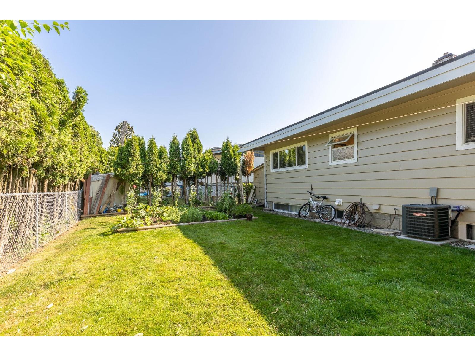 Photo 38 of 2789 Centennial Street, Abbotsford BC