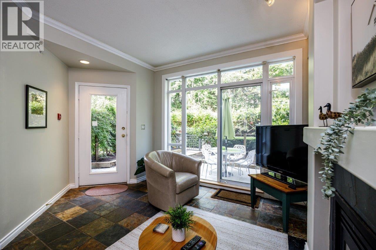 Photo 6 of 211 3600 Windcrest Drive, North Vancouver BC