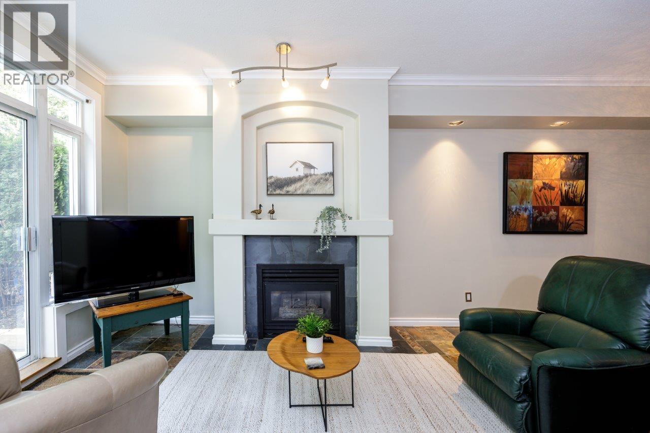 Photo 8 of 211 3600 Windcrest Drive, North Vancouver BC