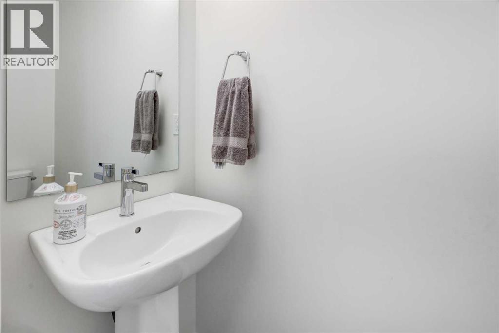 Photo 15 of 245 Ellen Way, Crossfield AB