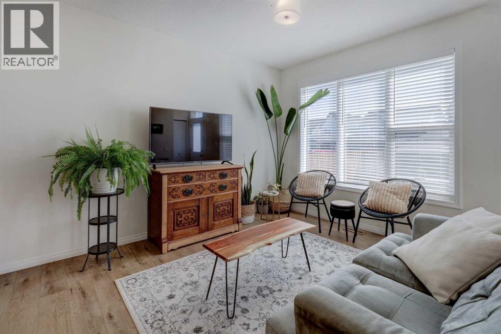 Photo 12 of 245 Ellen Way, Crossfield AB