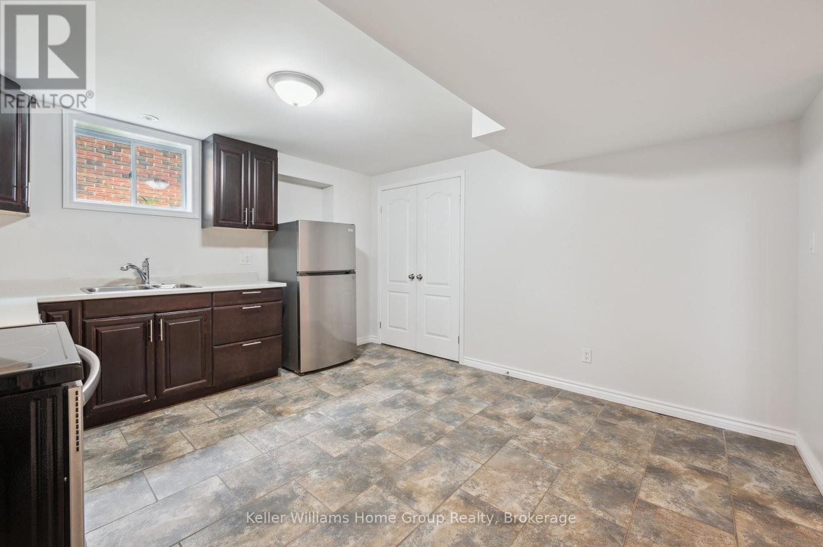 Photo 31 of 234 Delhi Street, Guelph ON