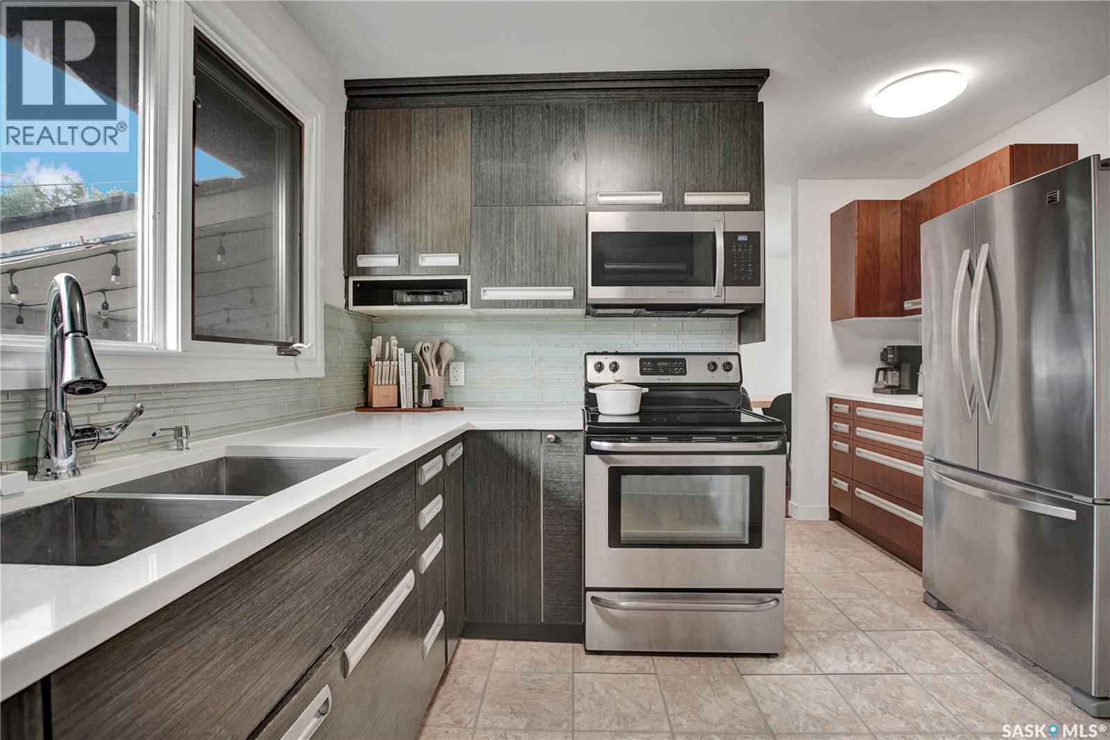 Photo 16 of 2616 Clarence Avenue S, Saskatoon SK