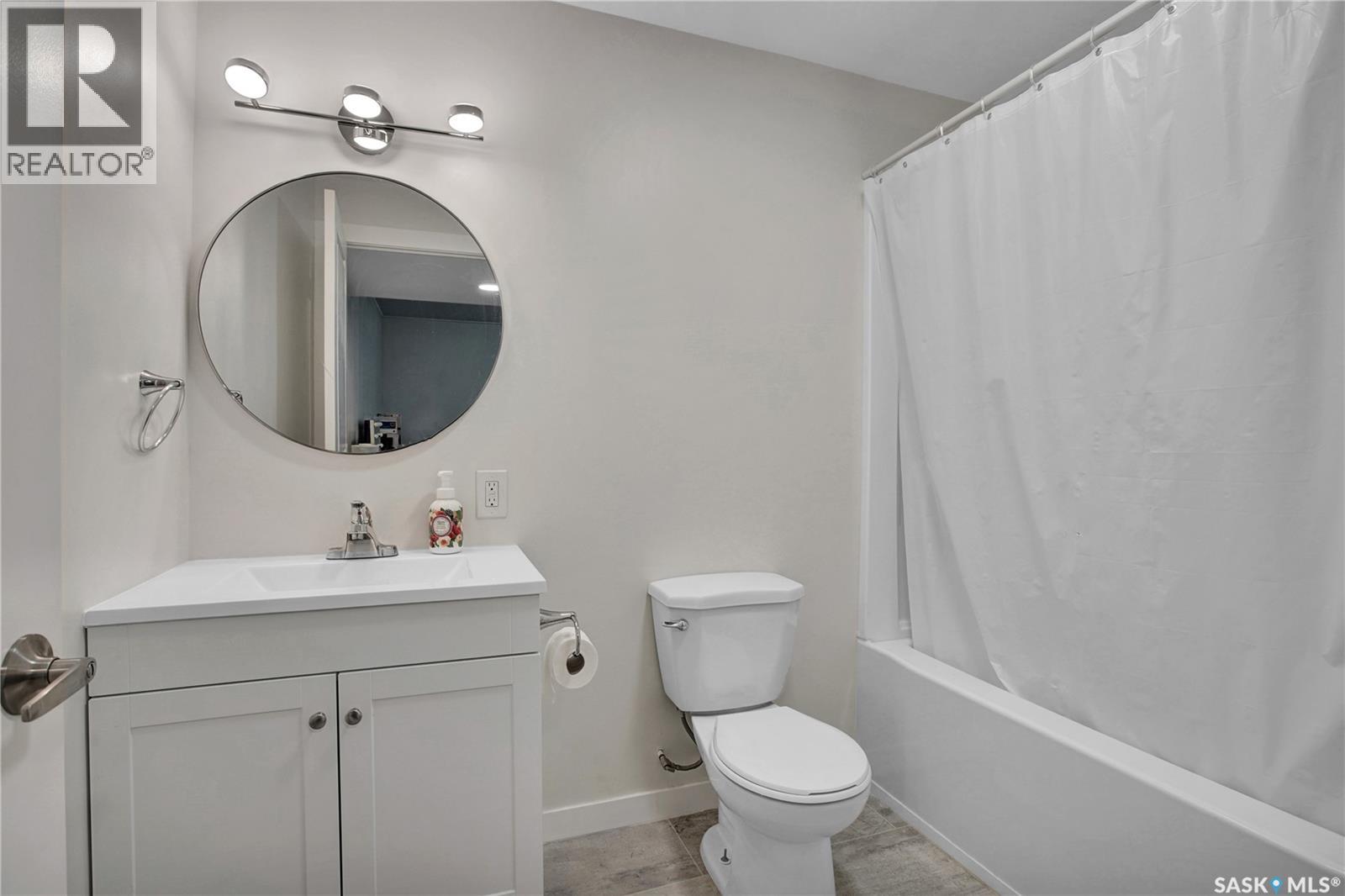 Photo 18 of 2616 Clarence Avenue S, Saskatoon SK
