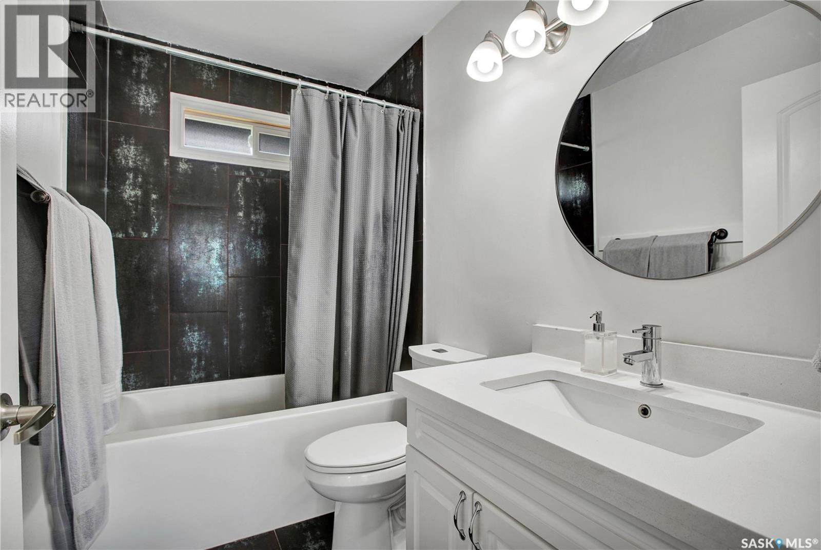 Photo 9 of 2616 Clarence Avenue S, Saskatoon SK