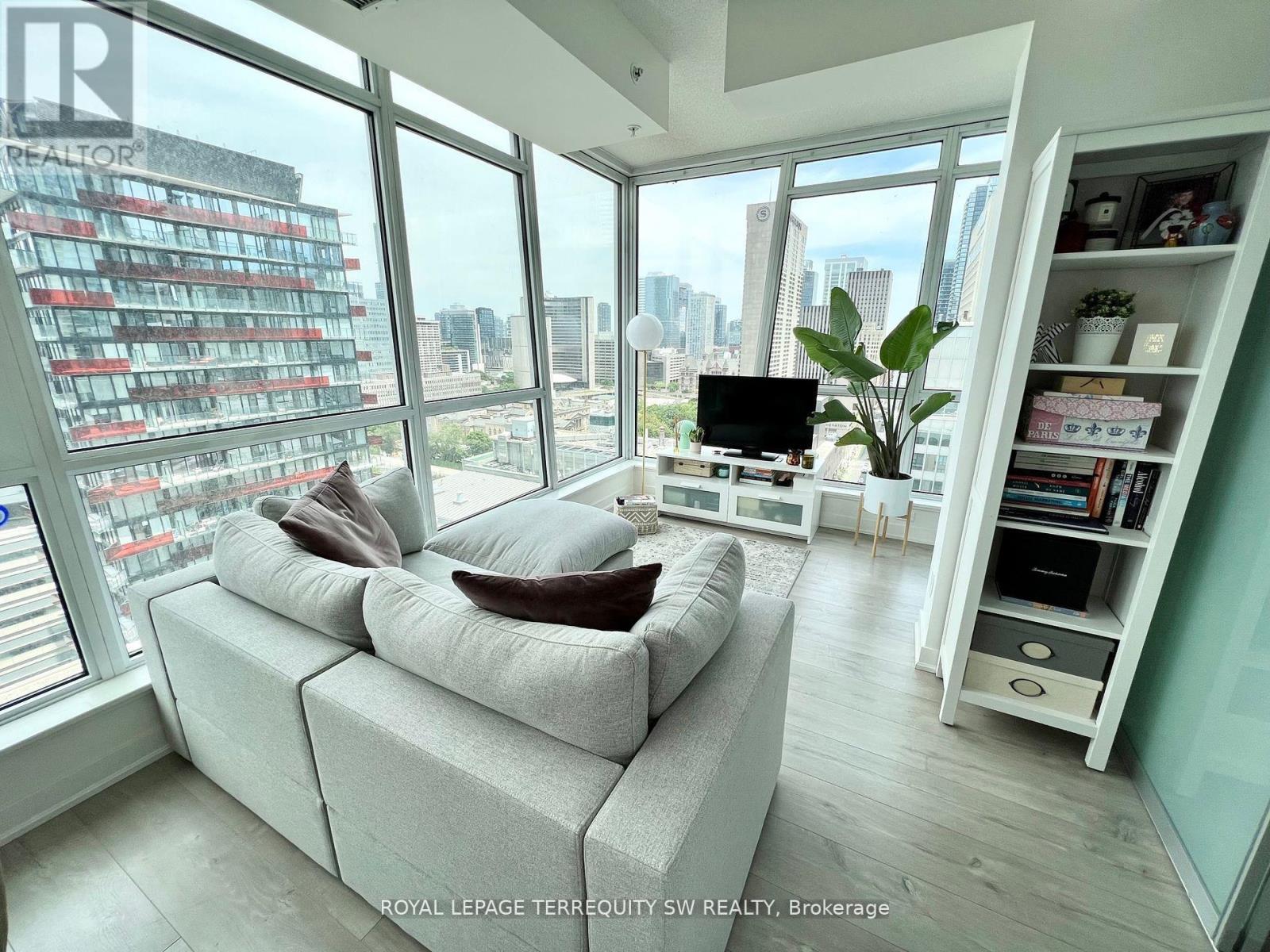 Photo 12 of 2202 199 Richmond Street E, Toronto ON