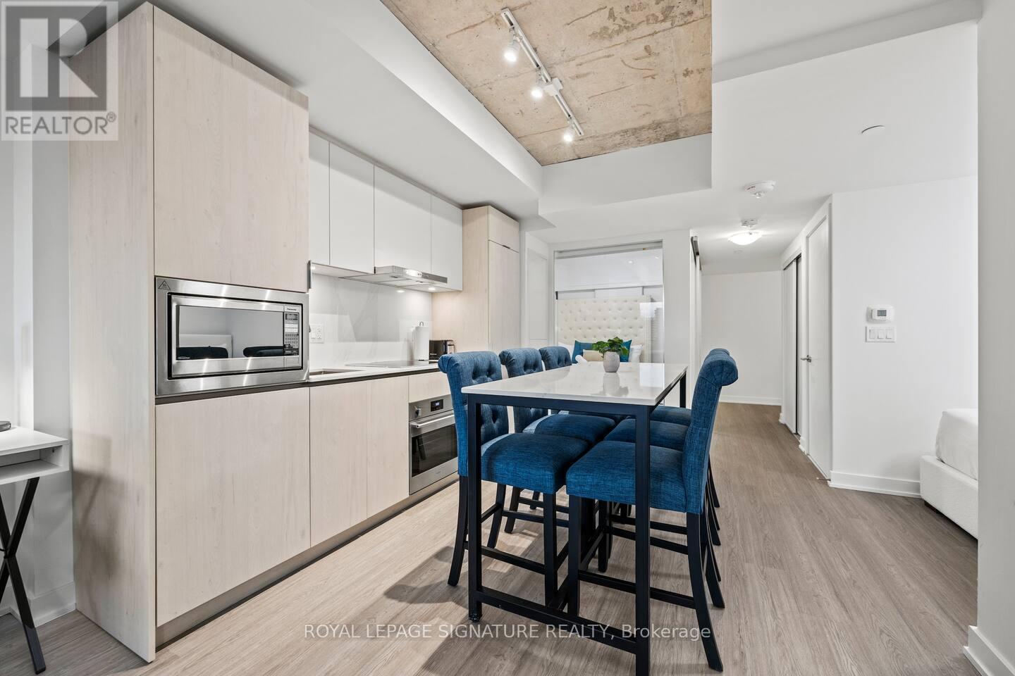 Photo 6 of 406 47 Mutual St Street, Toronto ON