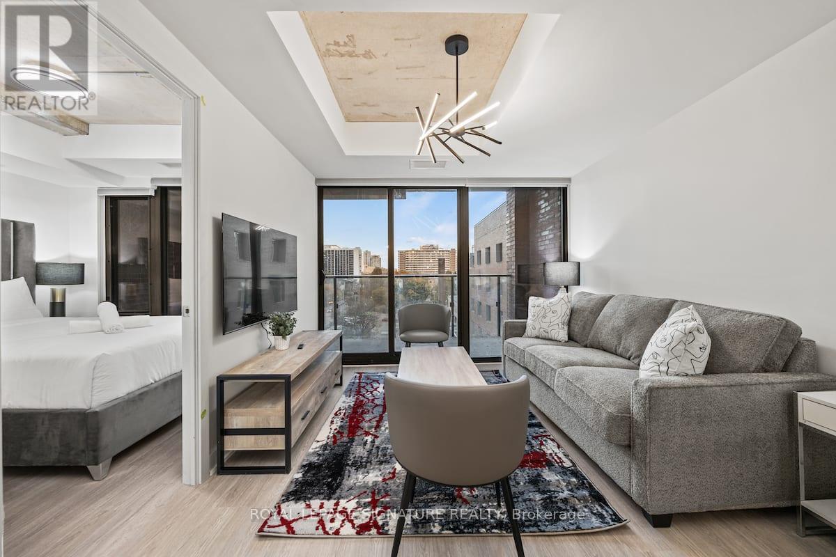 Photo 7 of 406 47 Mutual St Street, Toronto ON