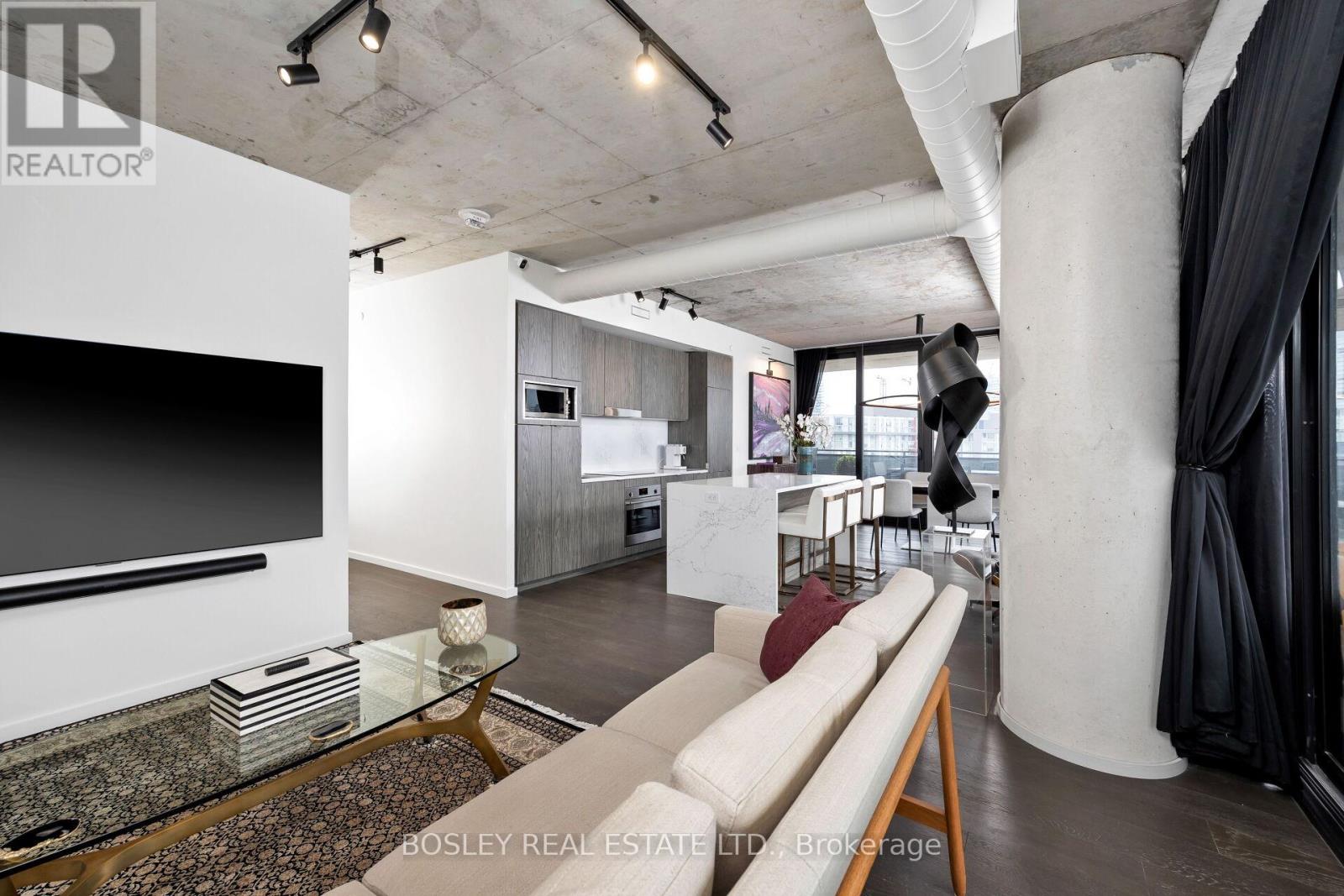 Photo 4 of 804 21 Lawren Harris Square, Toronto ON