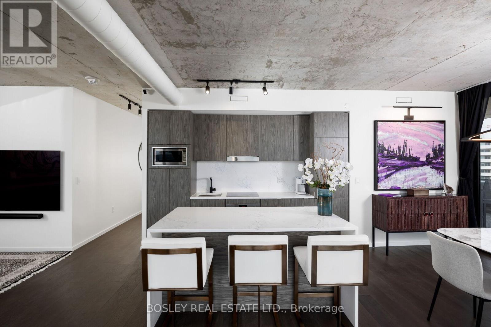 Photo 6 of 804 21 Lawren Harris Square, Toronto ON