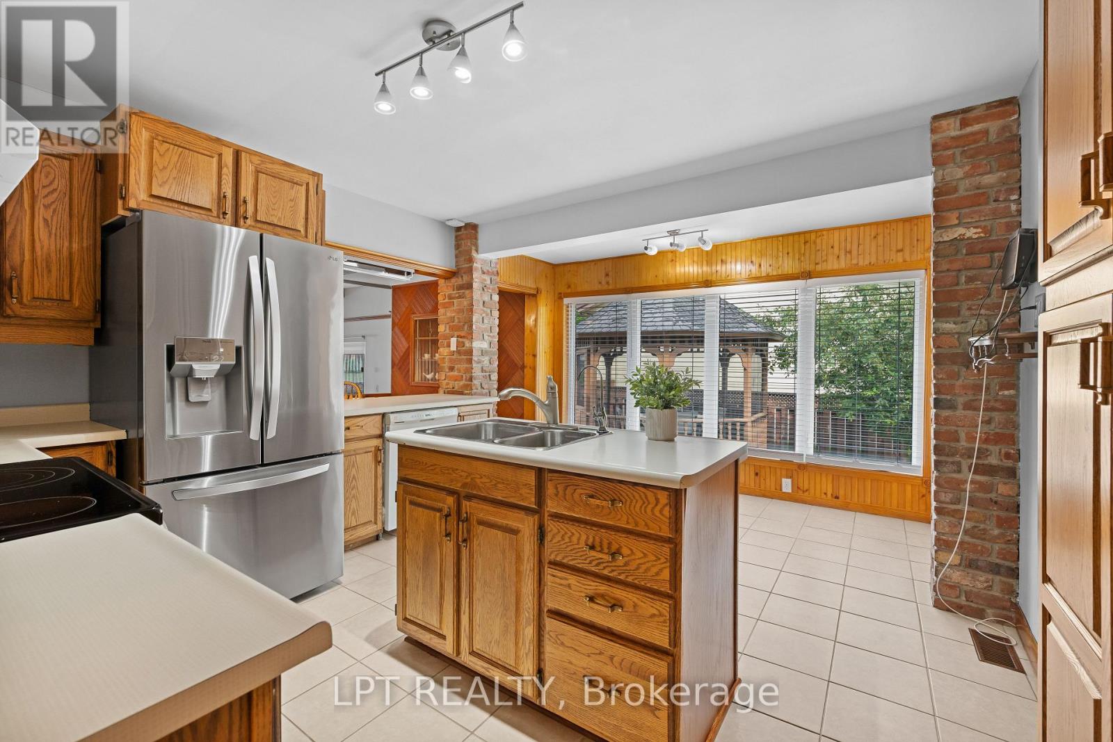 Photo 45 of 788 Meadowood Road, Kingston ON