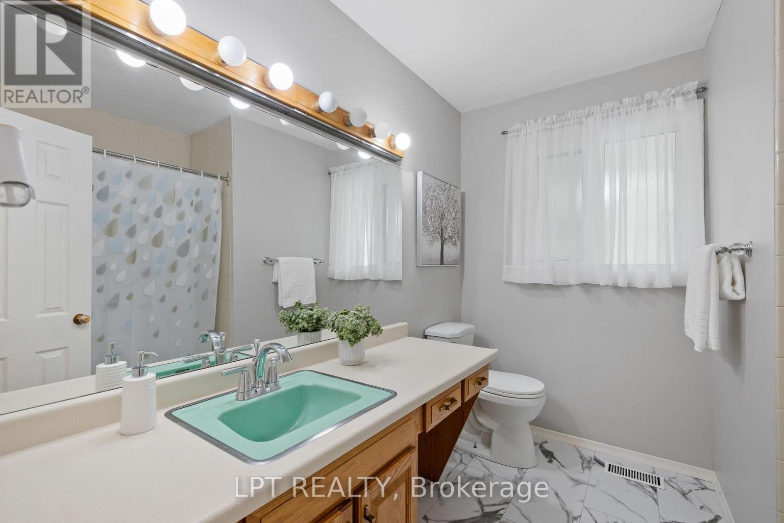 Photo 44 of 788 Meadowood Road, Kingston ON