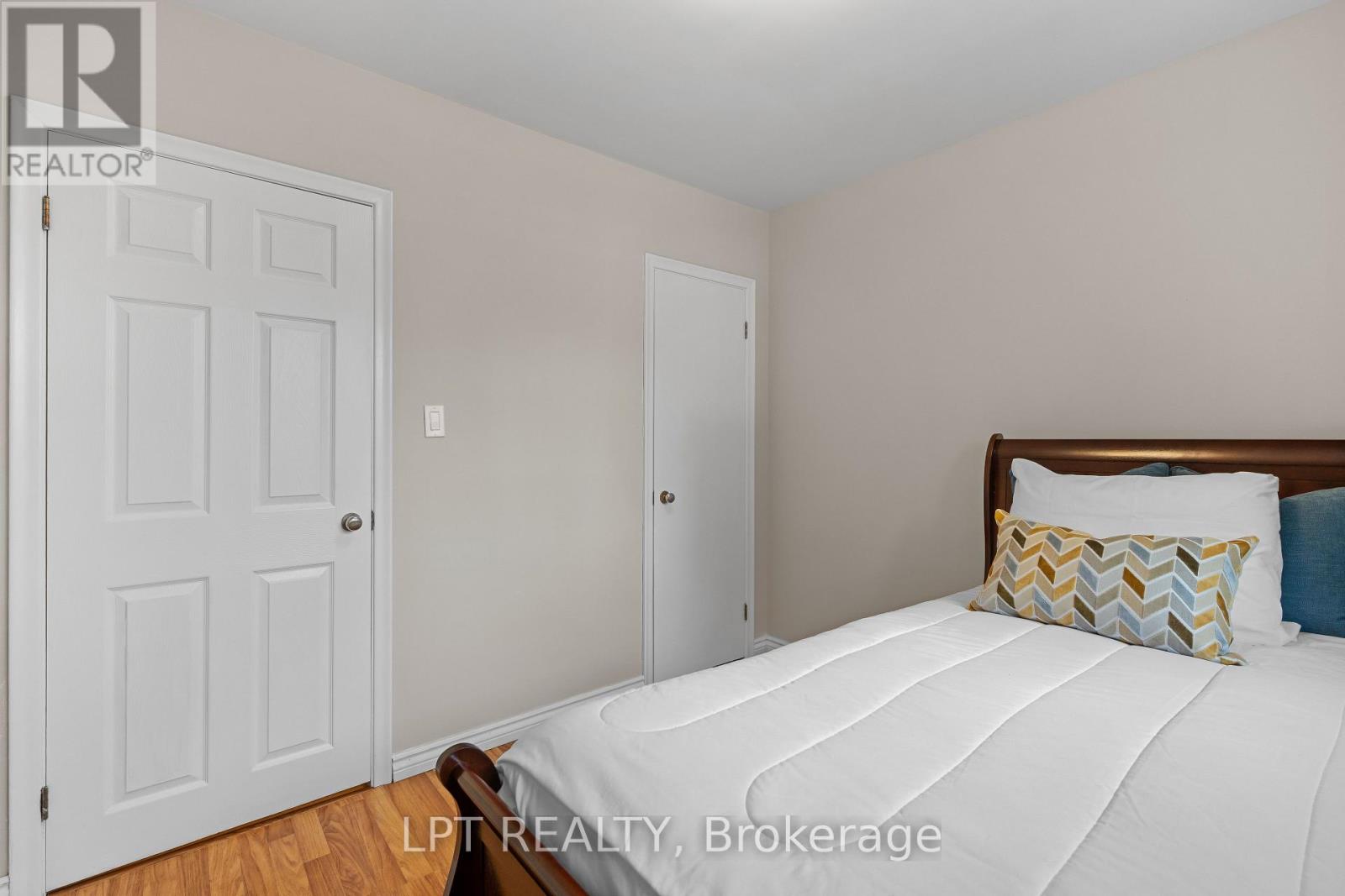 Photo 41 of 788 Meadowood Road, Kingston ON